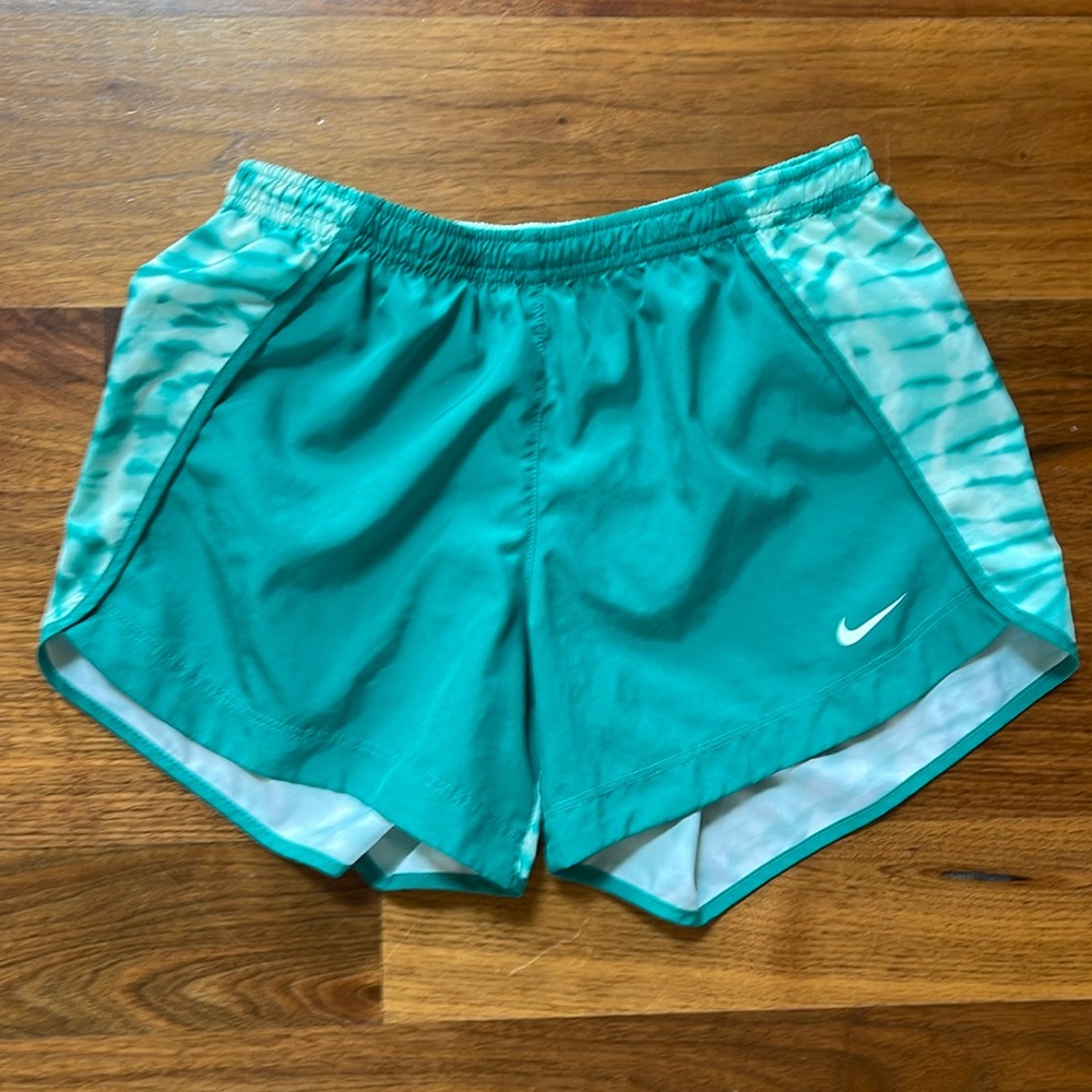 Nike Girls Running Shorts Size Large